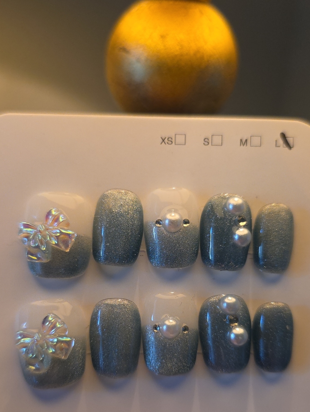 Silver Shimmer Press-On Nail Set with Pearls & Iridescent Bow Accents Size Large